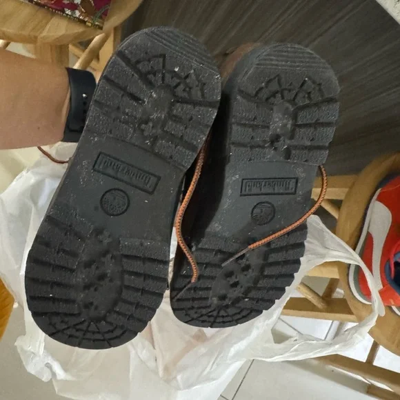 Timberland Kids Brown and Green Boots - Picture 4 of 5